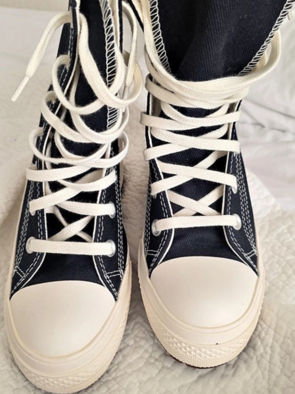 New Converse Chuck Taylor All Star High Top Sneakers Black & White US 6